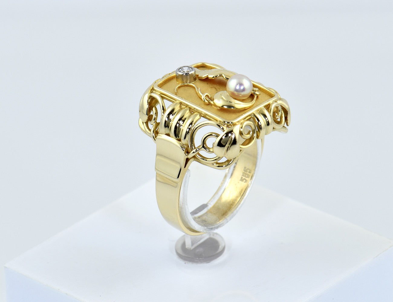 Antiker Ring Perle Diamant 585/00 14 K Gelbgold,  Brillant 0,05 ct