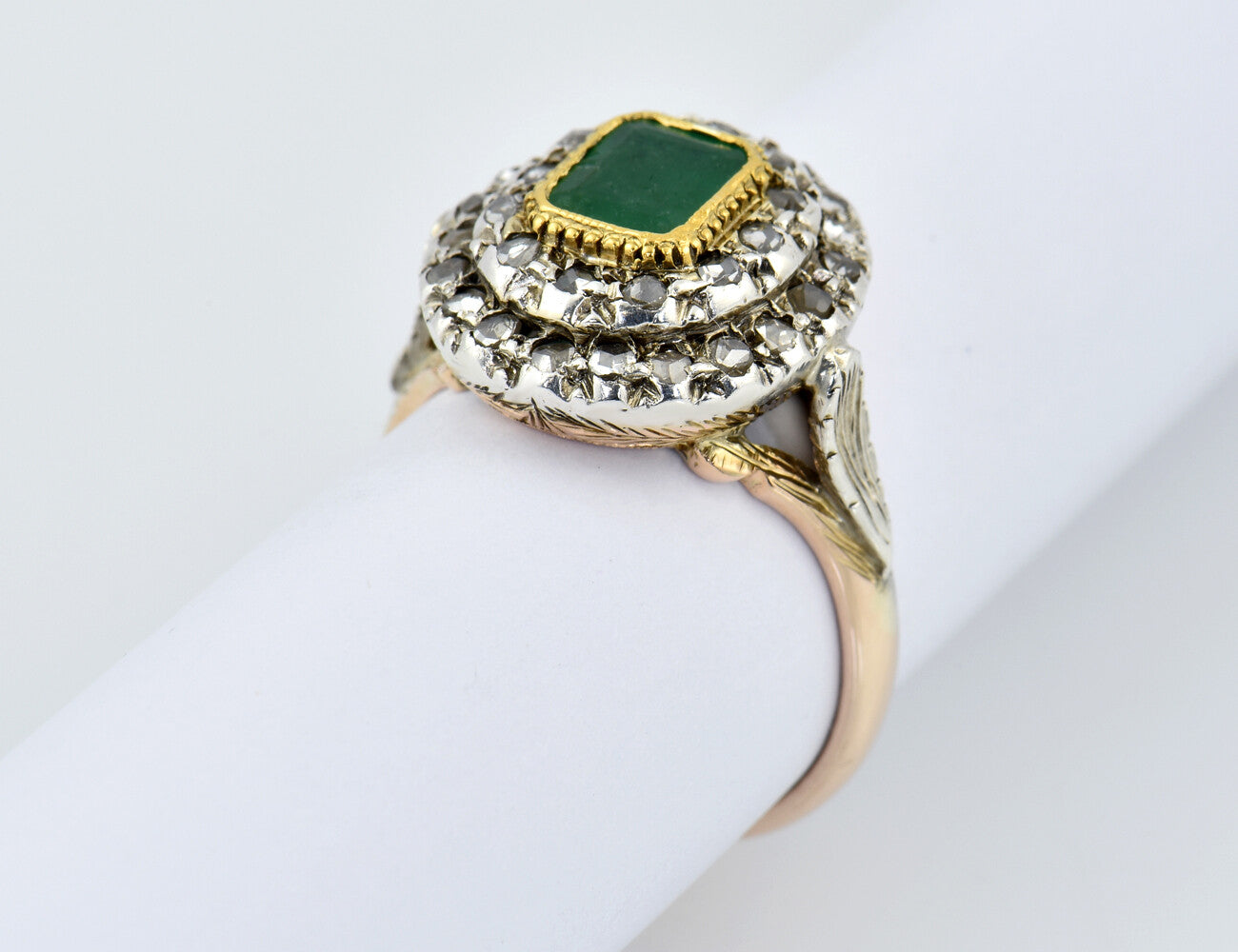 Smaragd Ring 585/000 14 K Gelbgold 800/00 Silber, 32 Diamanten zus. 0,40 ct