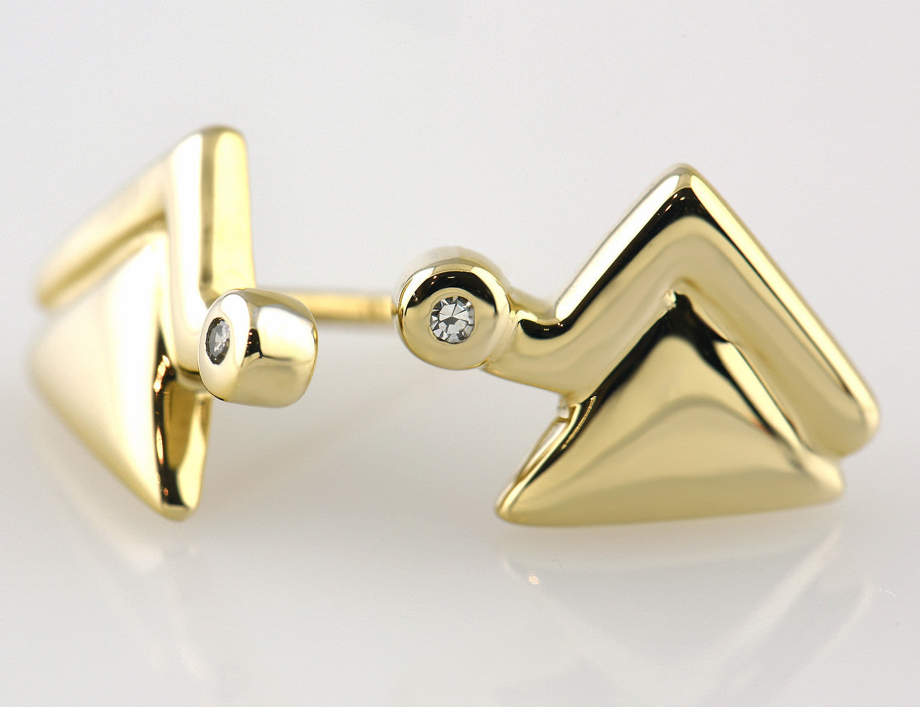 Ohrstecker 585/000 14 K Gelbgold, 2 Diamanten zus. 0,02 ct