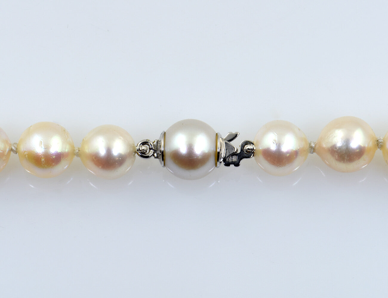 Akoyaperlenkette 750/000 18 K Weißgoldschließe 45 cm