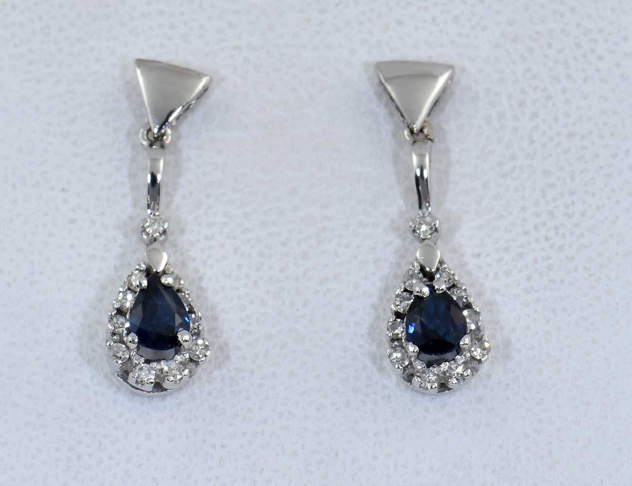 Ohrstecker Hänger Saphir 333/000 8 K Weißgold 22 Diamanten zus. 0,20 ct