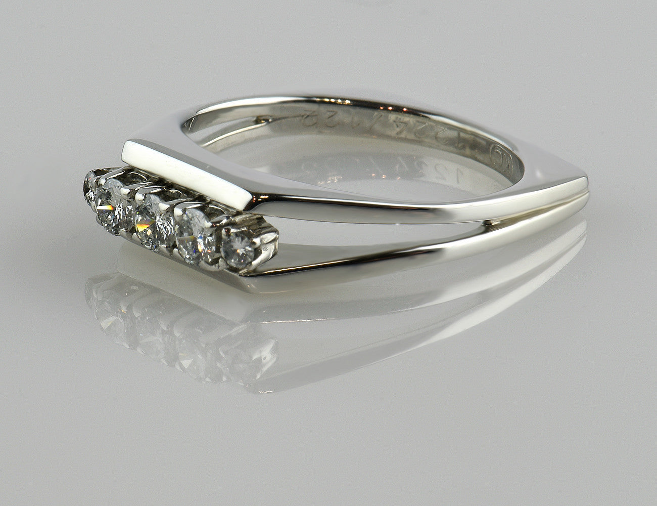 Diamant Ring 750 18 K Weißgold 5 Brillanten zus. 0,45 ct