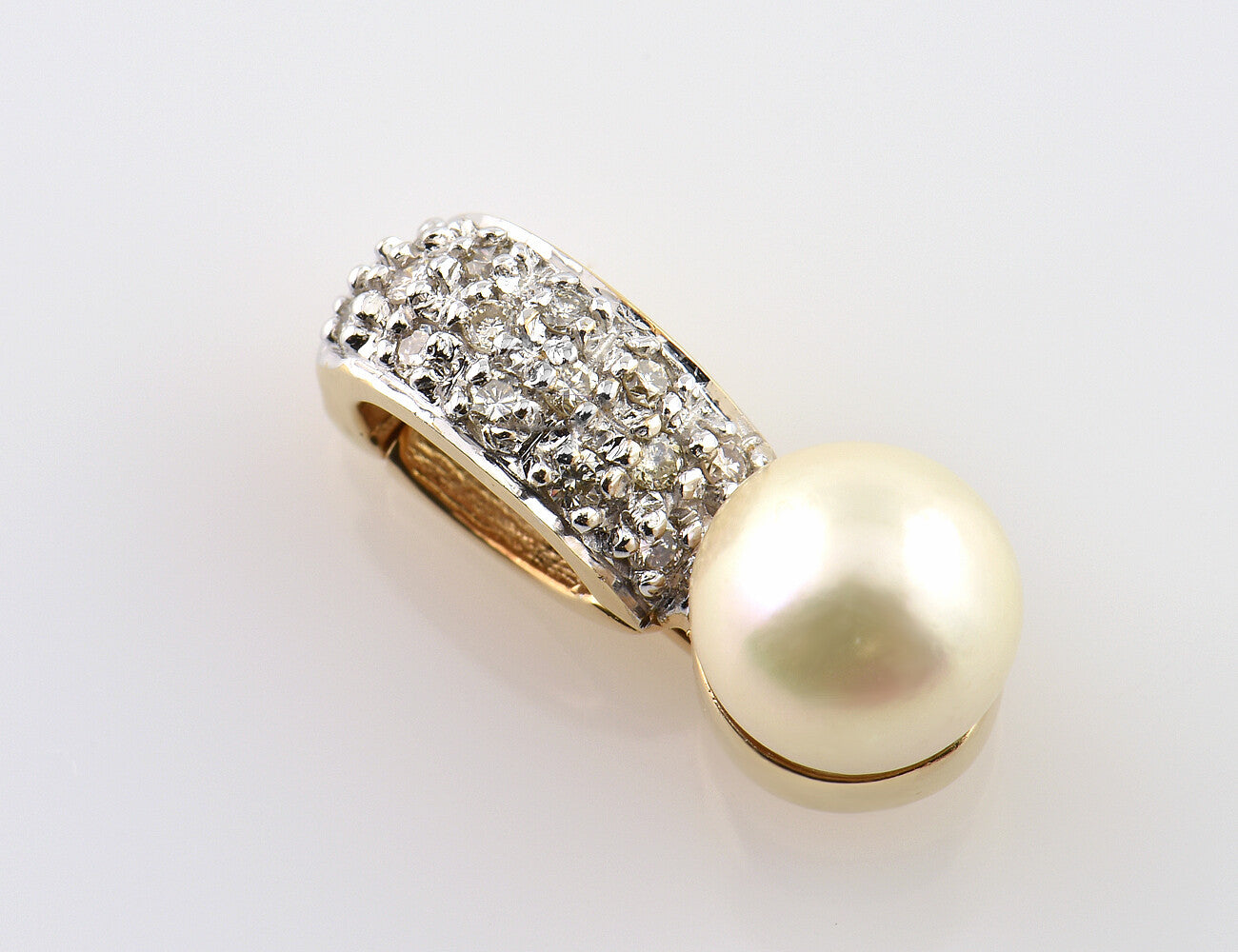 Anhänger Akoyaperle 585/000 14 K Gelbgold 15 Diamanten zus. 0,16 ct