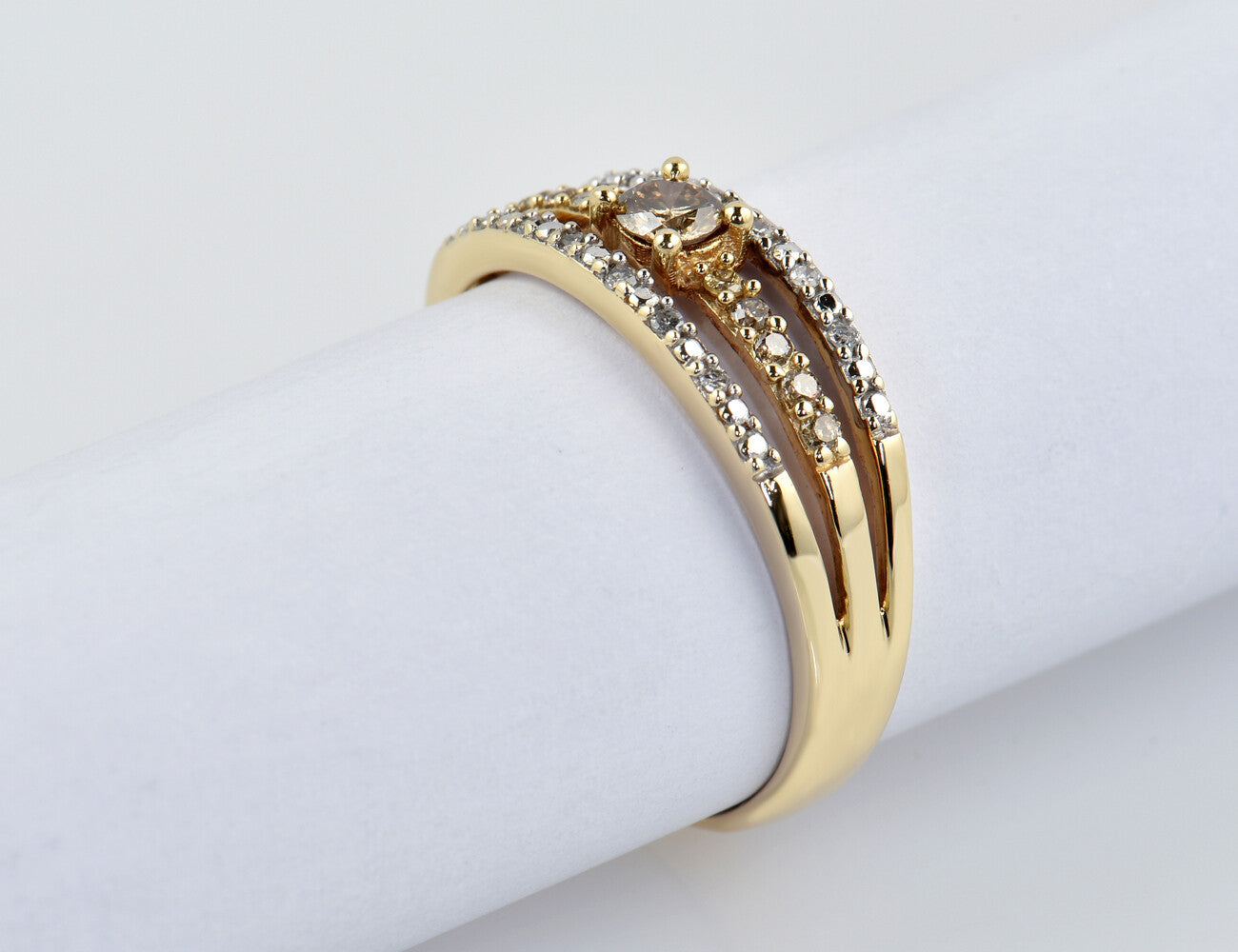 Diamant Ring 375/000 9 K Gelbgold 23 Diamanten zus. 0,35 ct