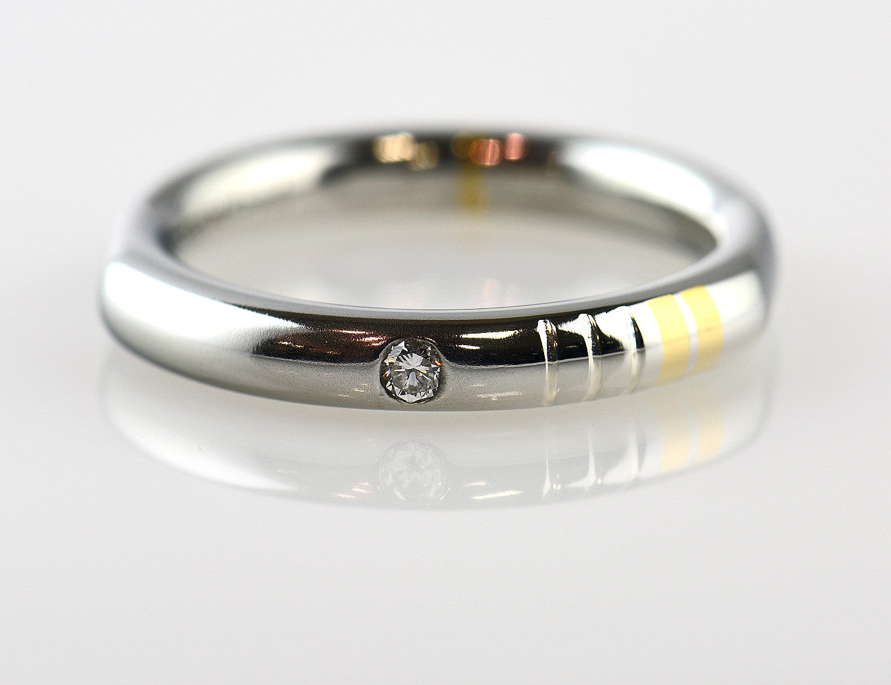 Diamant Solitär Ring 950/000 Platin / 750 Gelbgold Brillant 0,02 ct