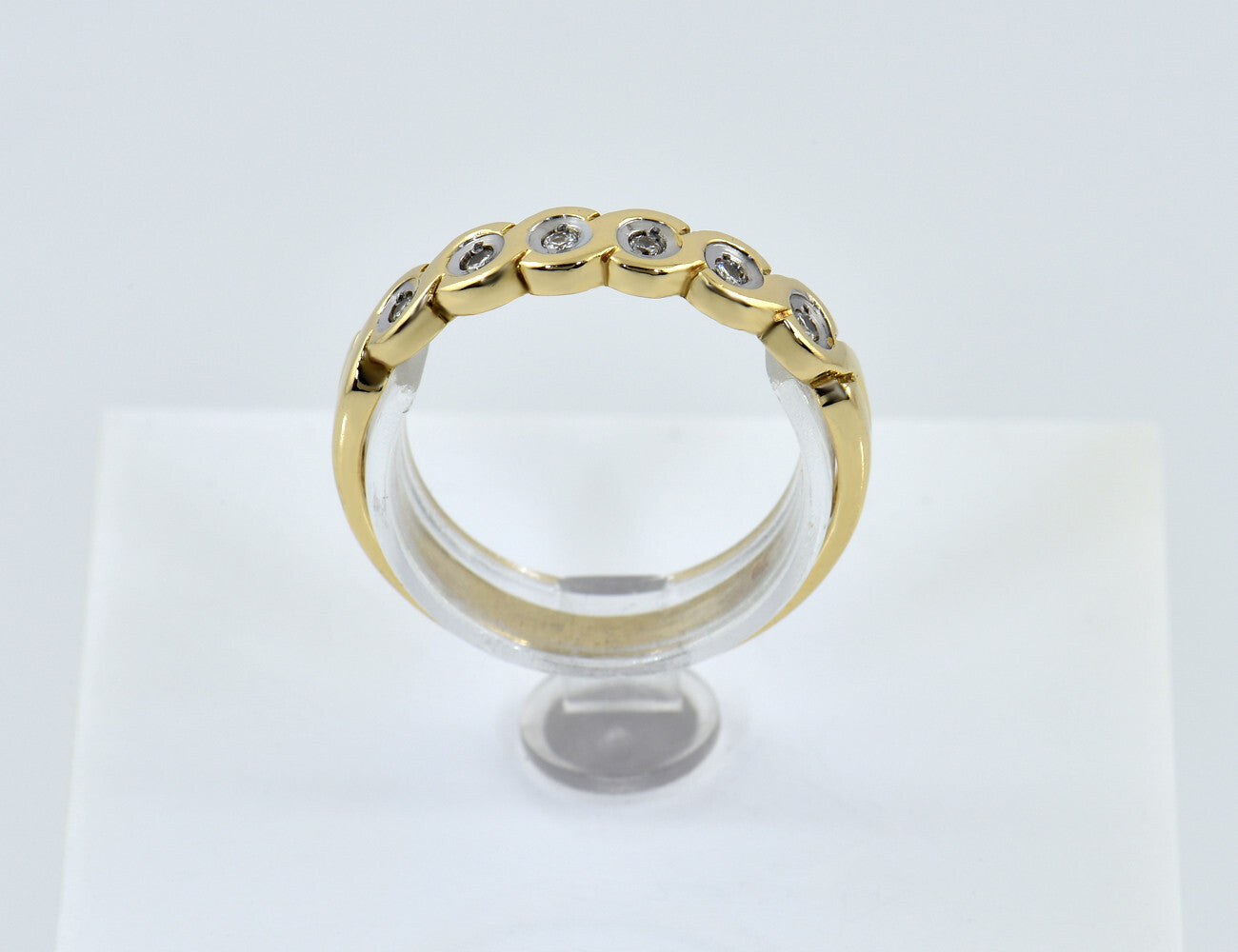 Diamond ring 750/000 18 K yellow gold 6 diamonds total 0.05 ct