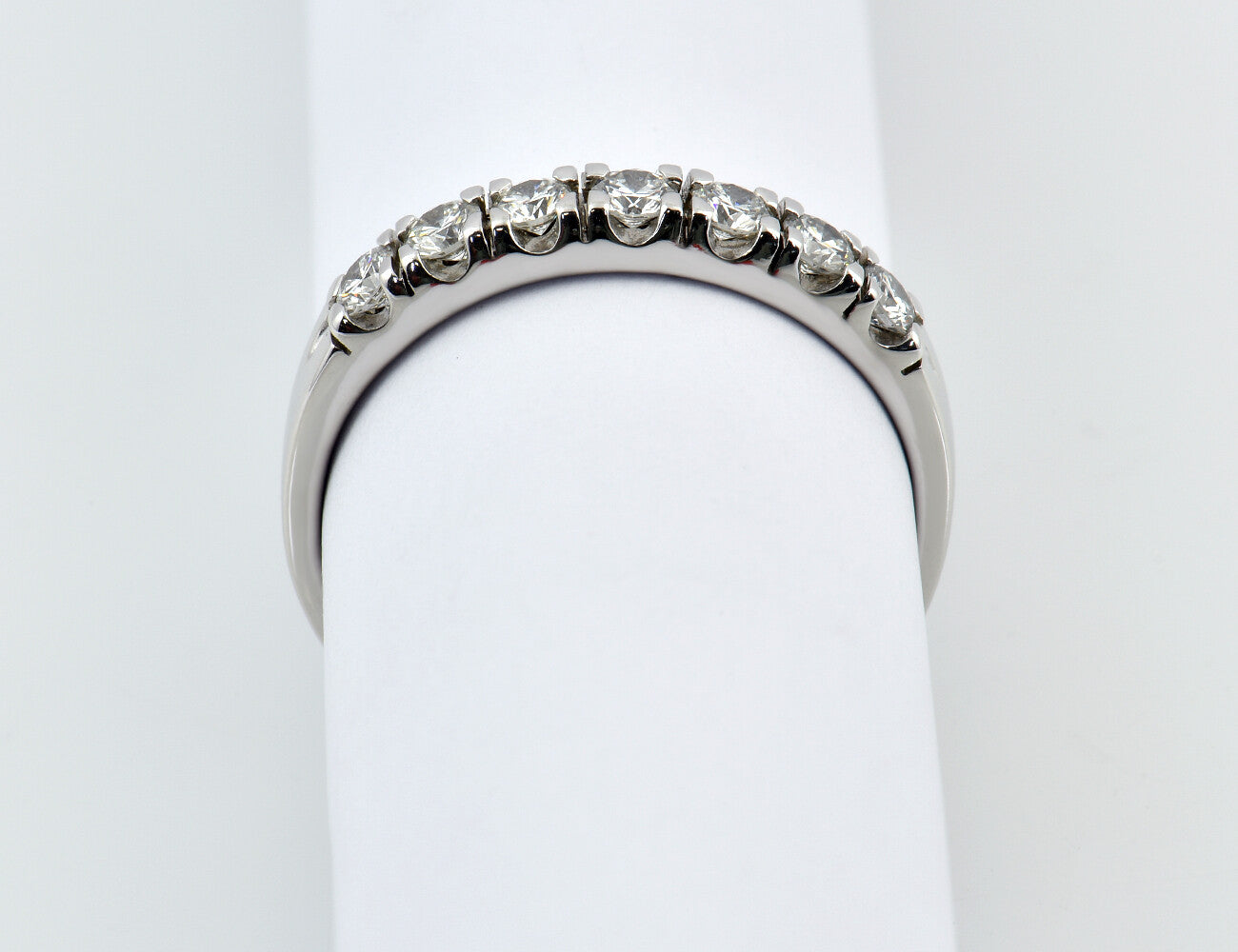 Diamant Ring 585/000 14 K Weißgold 7 Brillanten zus. 0,60 ct