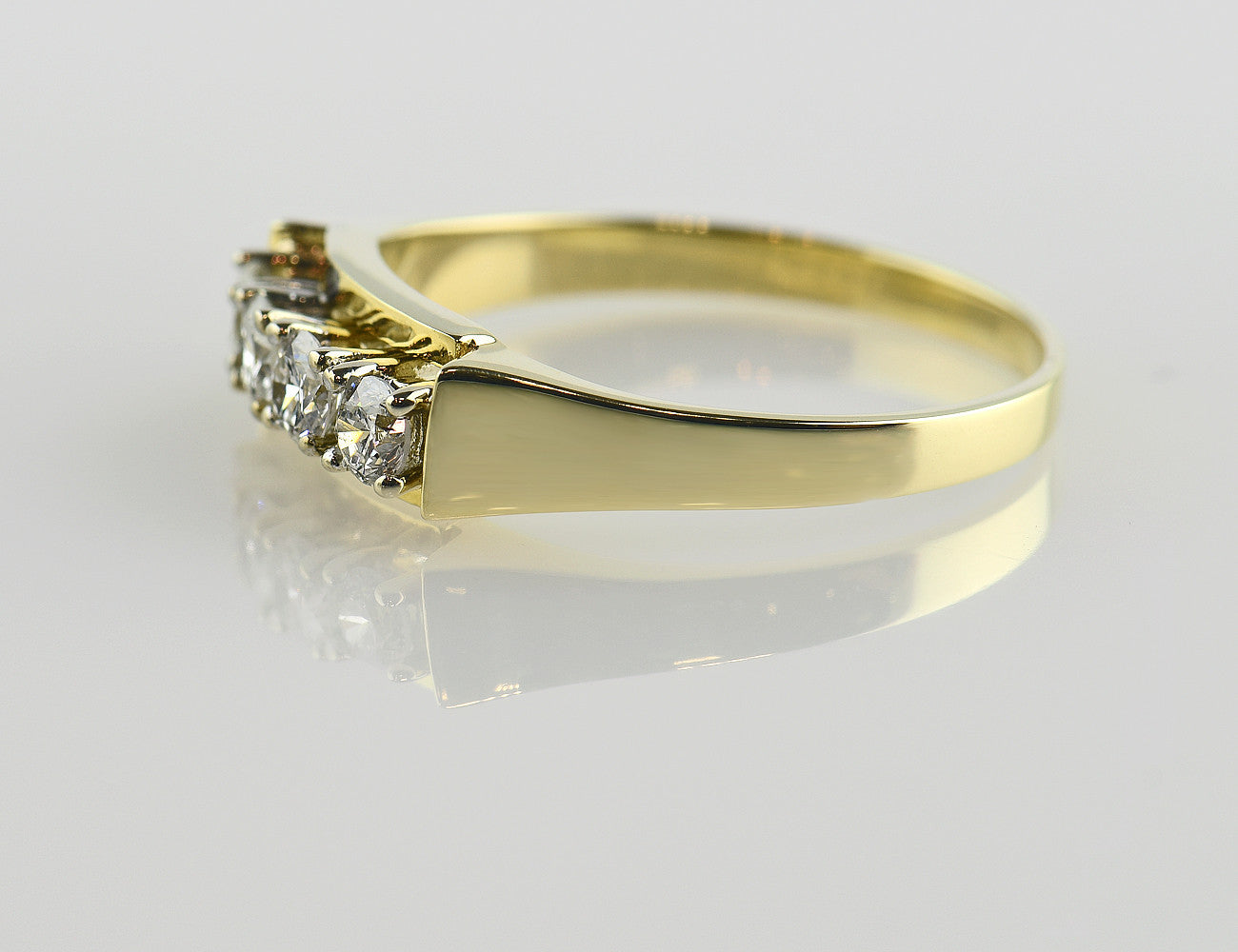 Diamant Ring 585 14 K Gelbgold 4 Brillanten zus. 0,50 ct