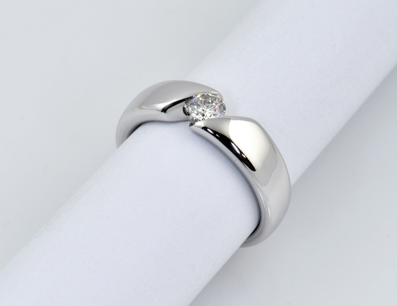 Solitär Ring 585/000 14 K Weißgold 1 Brillant 0,25 ct