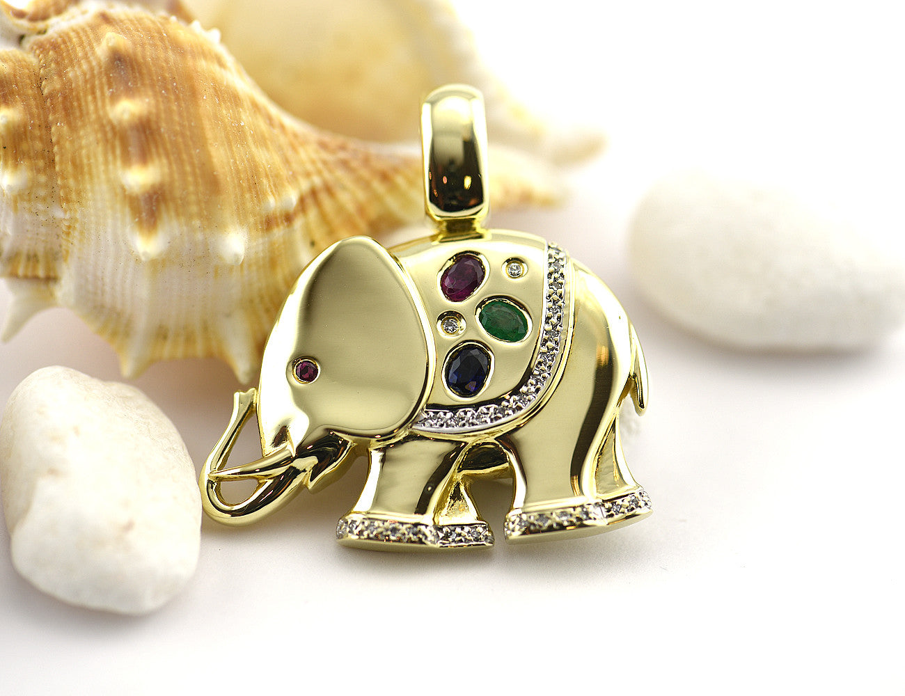 Anhänger Elephant Saphir, Rubin, Smaragd 14 K Gelbgold 27 Diamanten zus. 0,25 ct