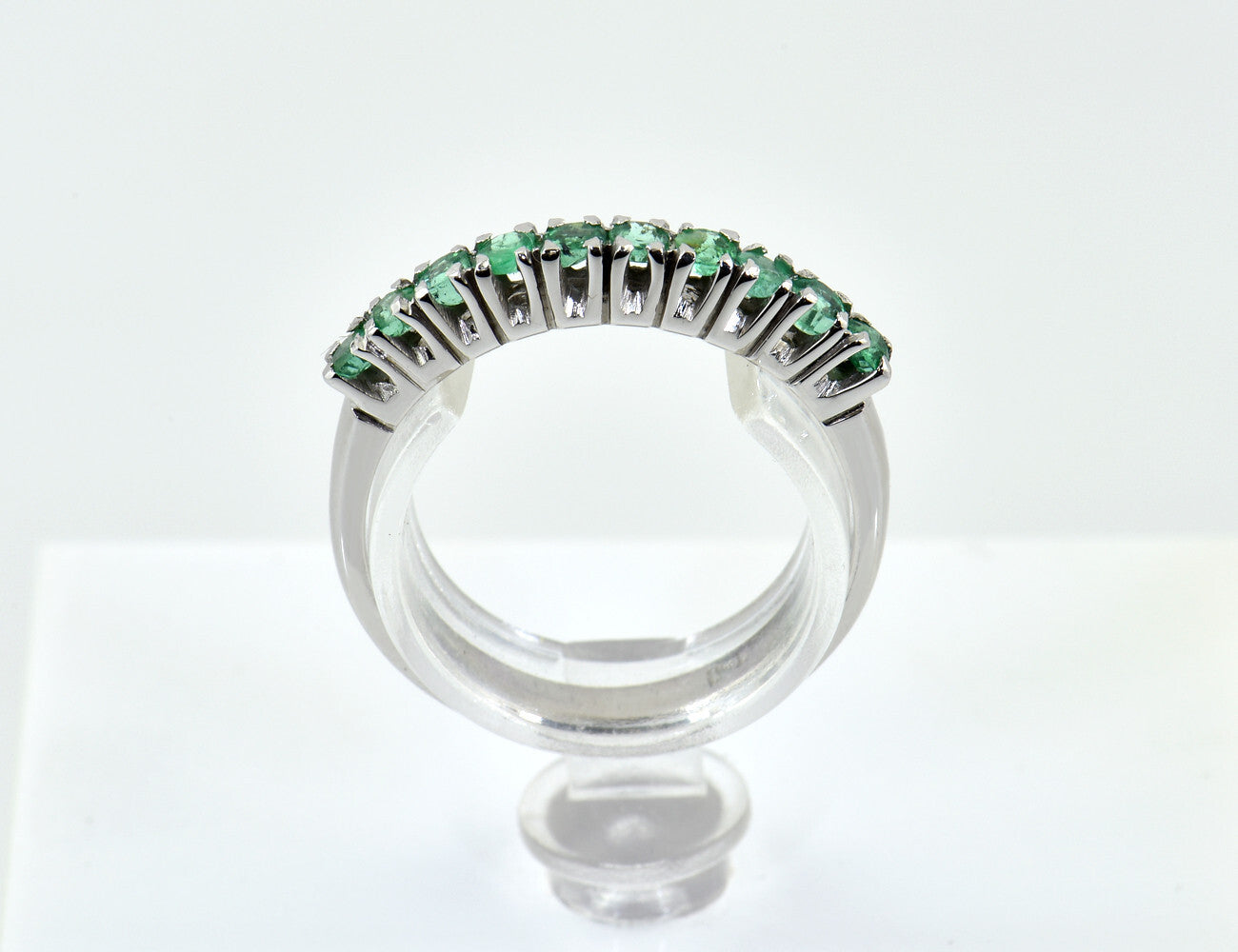 Ring Smaragd 750/000 18 K Weißgold