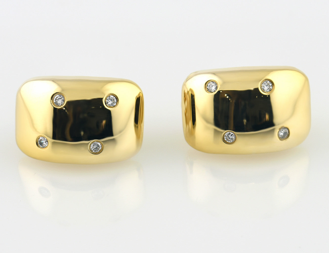 Ohrringe Clip 750/000 18 K Gelbgold, 8 Diamanten zus. 0,24 ct
