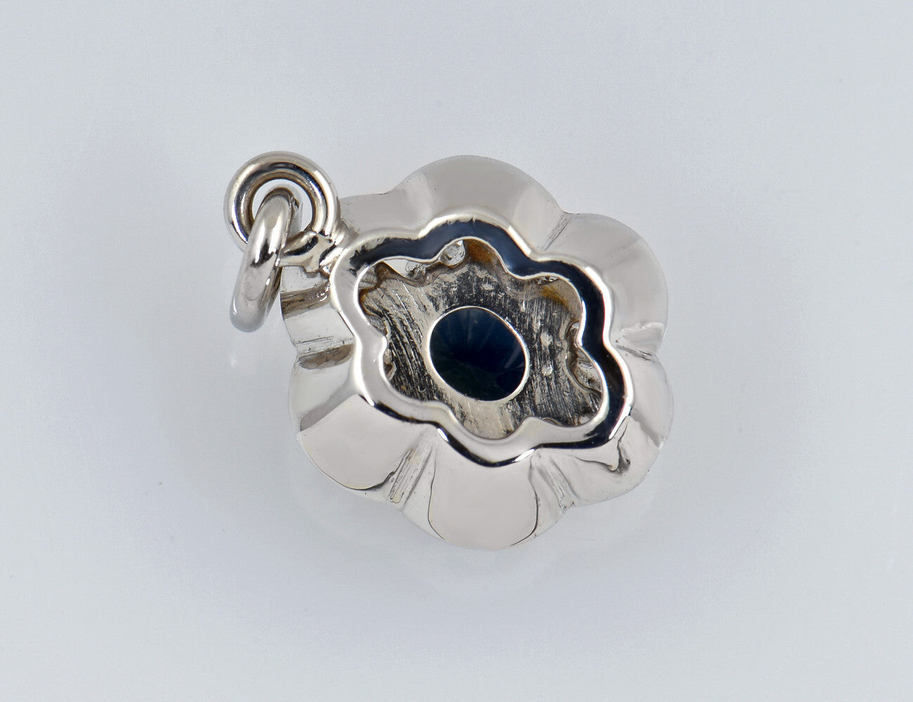 Anhänger 585/000 14 K Weißgold Saphir 6 Diamanten zus. 0,12 ct