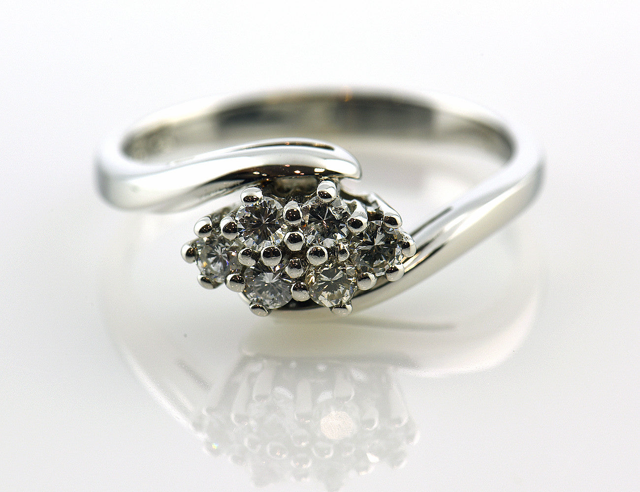 Diamant Ring 585 14 K Weißgold 6 Brillanten zus. 0,32 ct