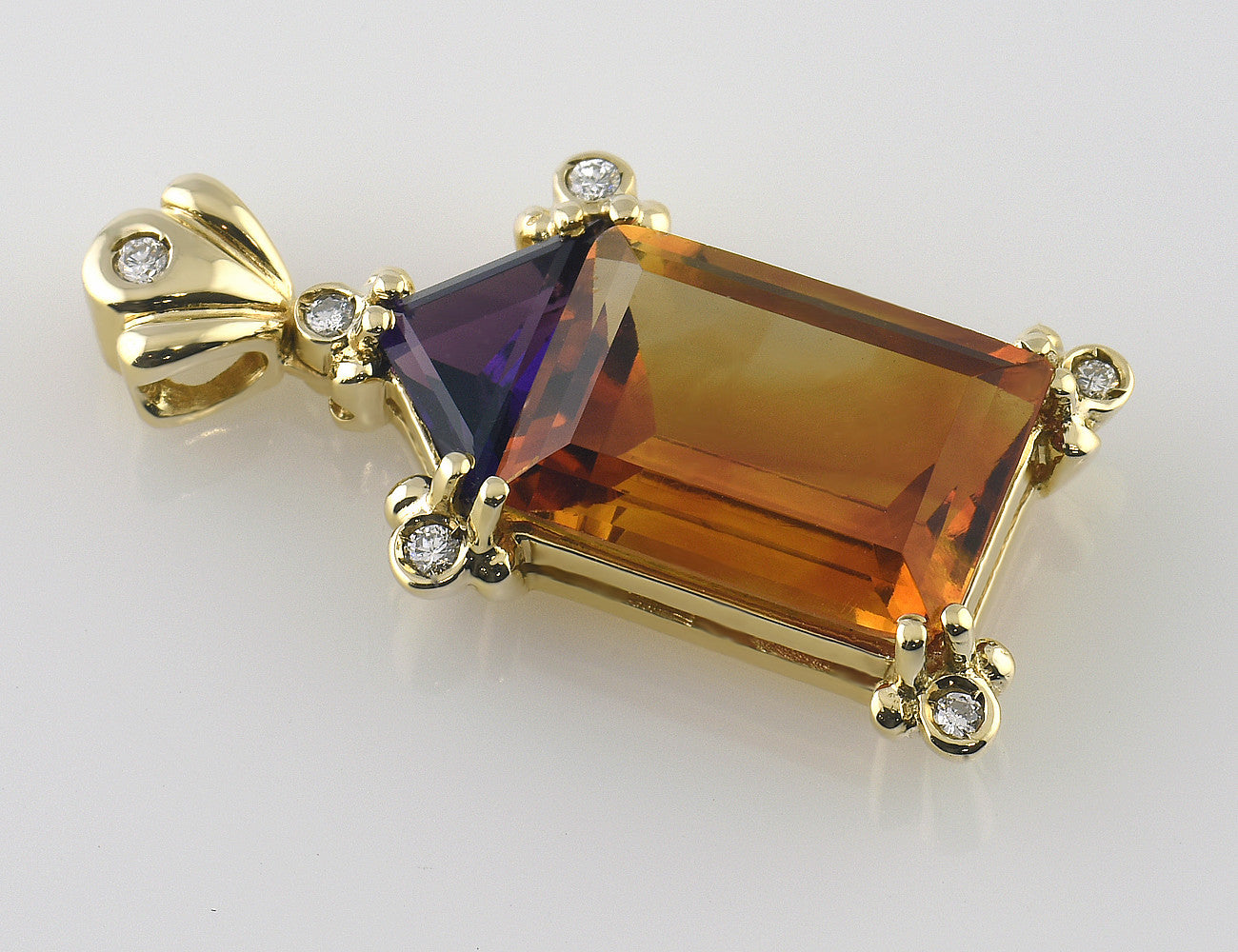 Anhänger Citrin Amethyst 585/000 14 K Gelbgold, 6 Brillanten zus. 0,07 ct