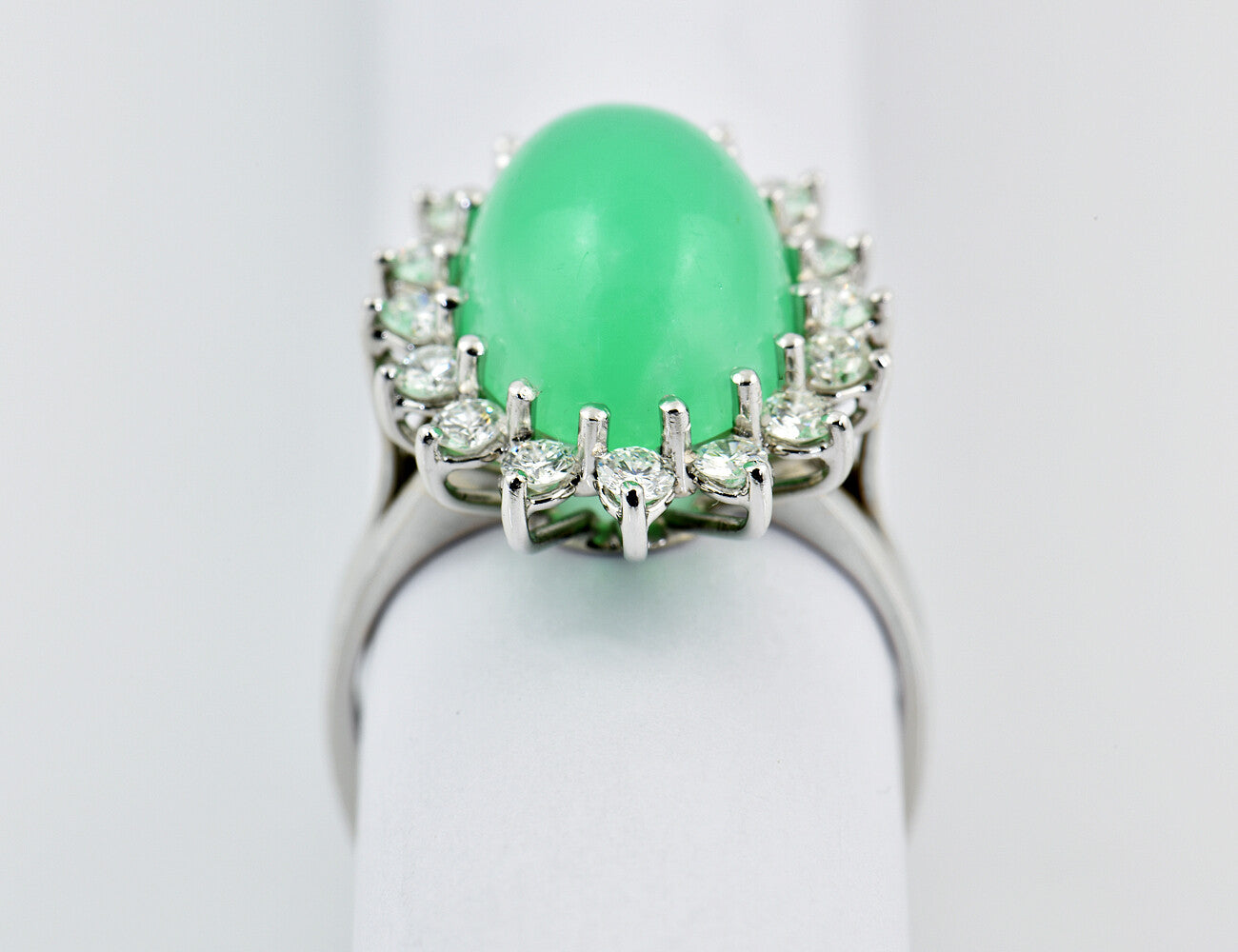 Diamant Ring Jade  585/000 14 K Weißgold 16 Brillanten zus. 0,80 ct