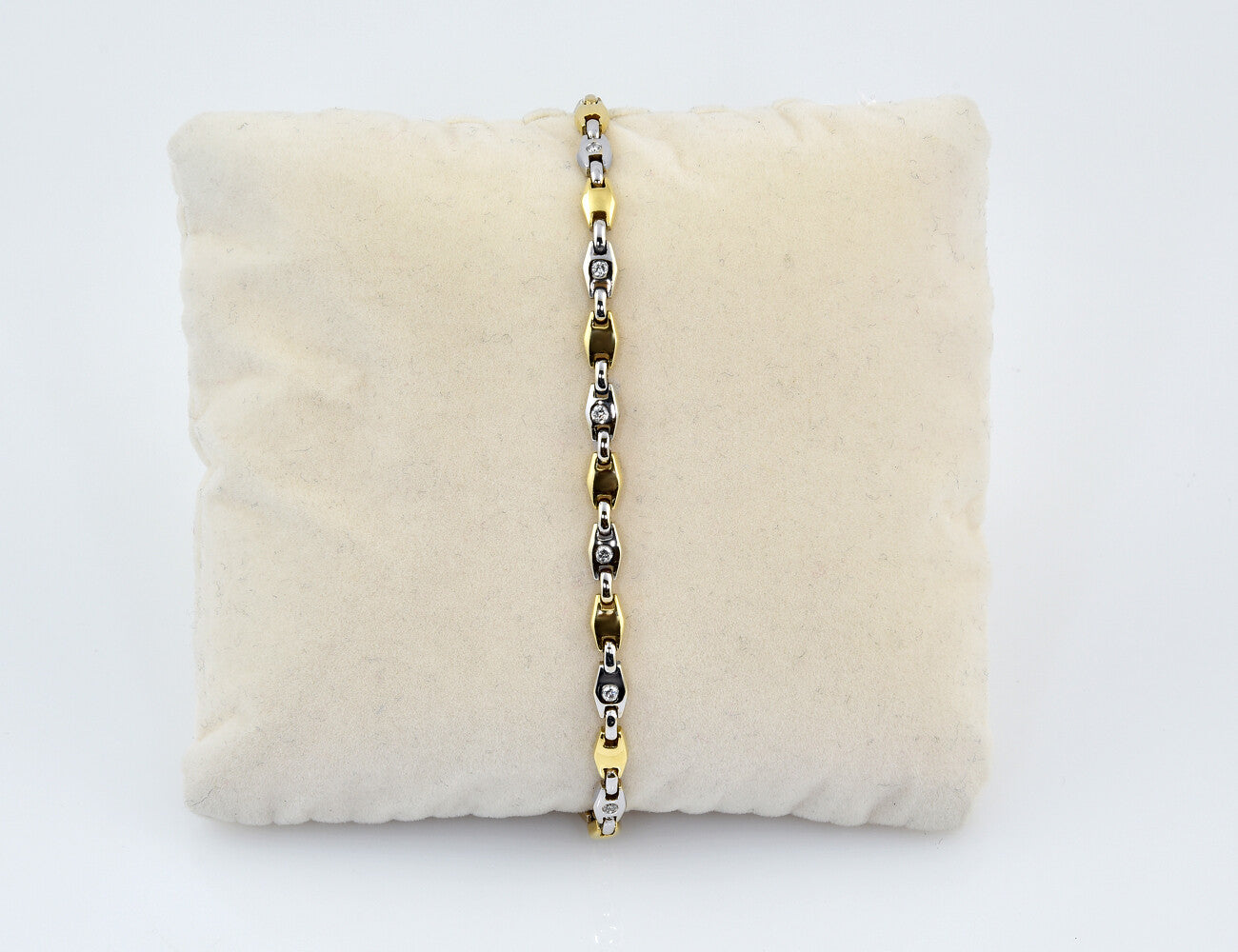 Armband 20,5 cm 750/000 18 K Weißgold/Gelbgold 13 Diamanten zus. 0,20 ct