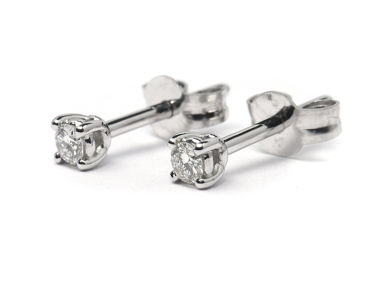 Solitär Brillant Ohrstecker Ohrringe 585 14 K Weißgold, 2 Diamanten zus. 0,14 ct