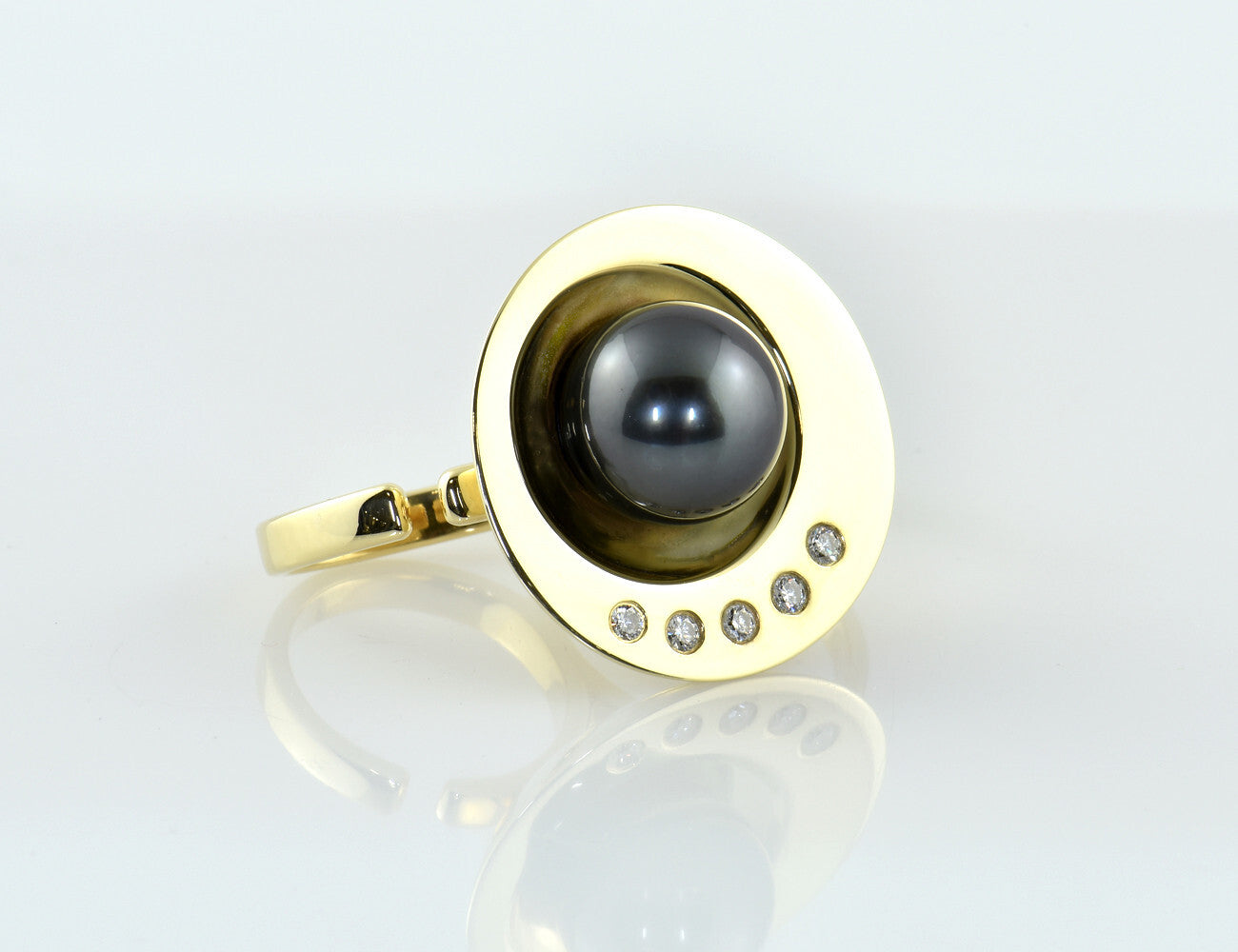 Ring Tahitian pearl two-finger ring 585/000 14 K yellow gold 5 diamonds total 0.25 ct