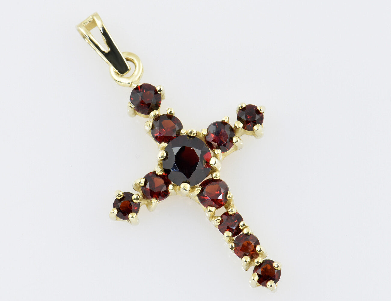 Anhänger Granat Kreuz 333/000 8 K Gelbgold