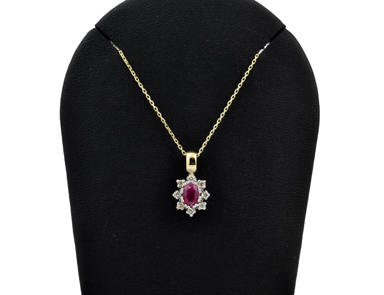 Rubin Anhänger mit Kette 585/000 14 K Gelbgold, 8 Brillanten zus. 0,12 ct