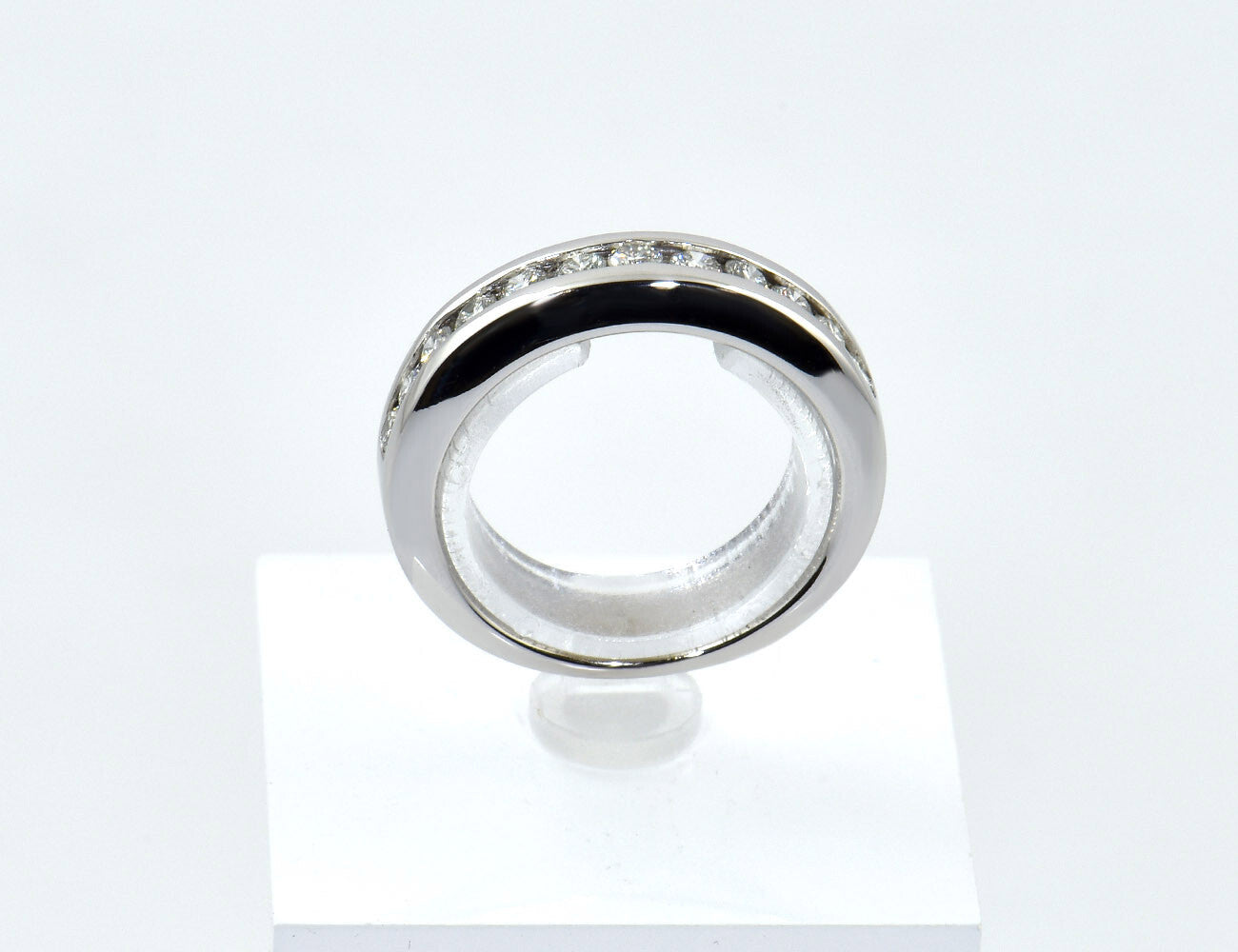 Diamant Ring 585/000 14 K Weißgold 12 Brillanten zus. 0,60 ct