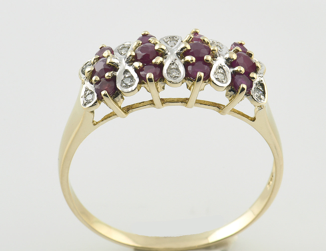 Rubin Diamant Ring 585/000 14 K Gelbgold 10 Diamanten zus. 0,05 ct