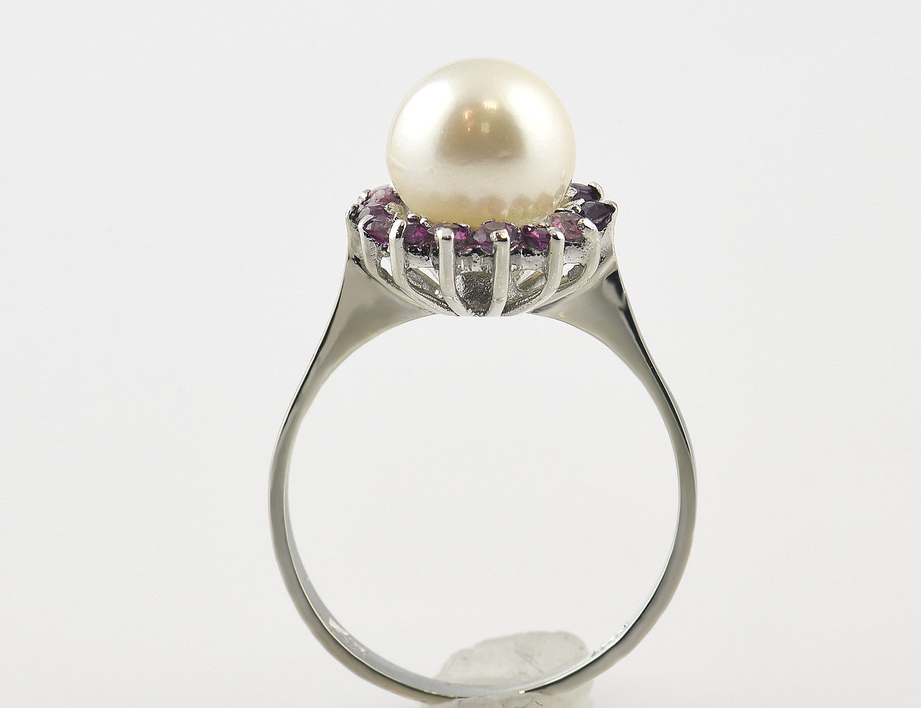 Ring Akoyaperle Rubin 750/000 18 K Weißgold