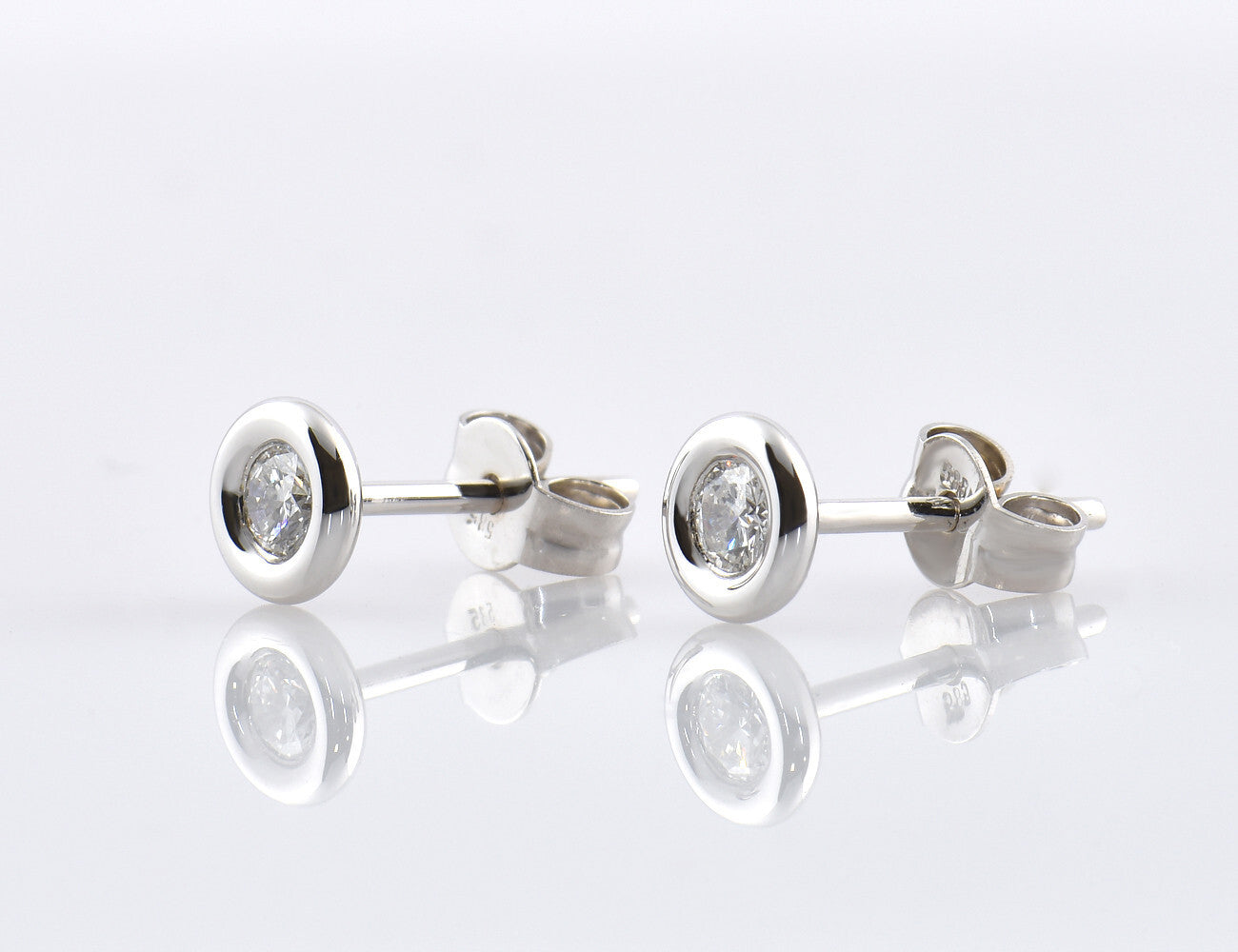 Solitär Brillant Ohrstecker Ohrringe 585 14 K Weißgold, 2 Diamanten zus. 0,23 ct
