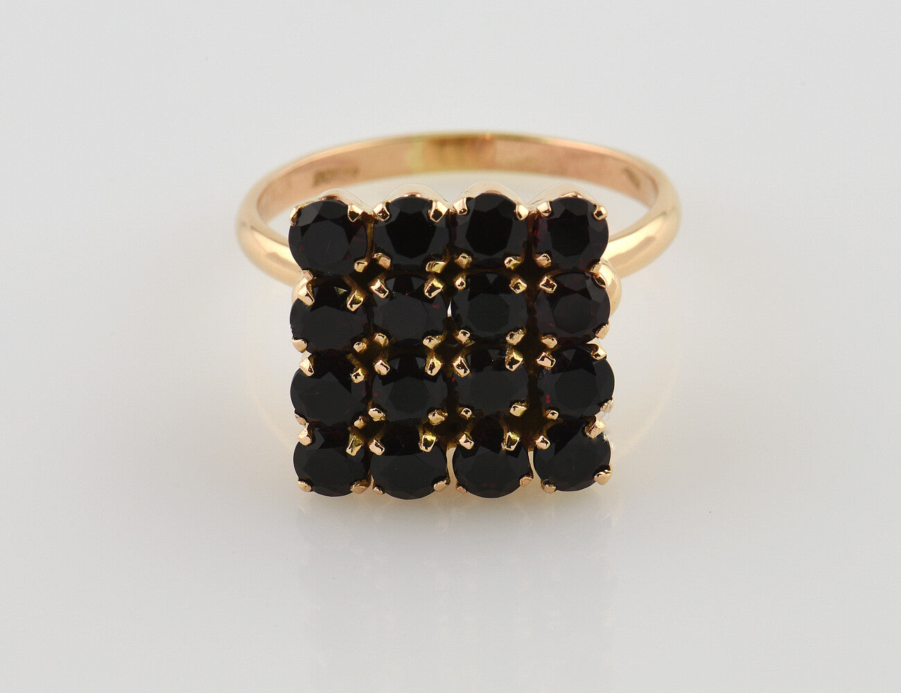 Ring Granat 750 18 K Gelbgold