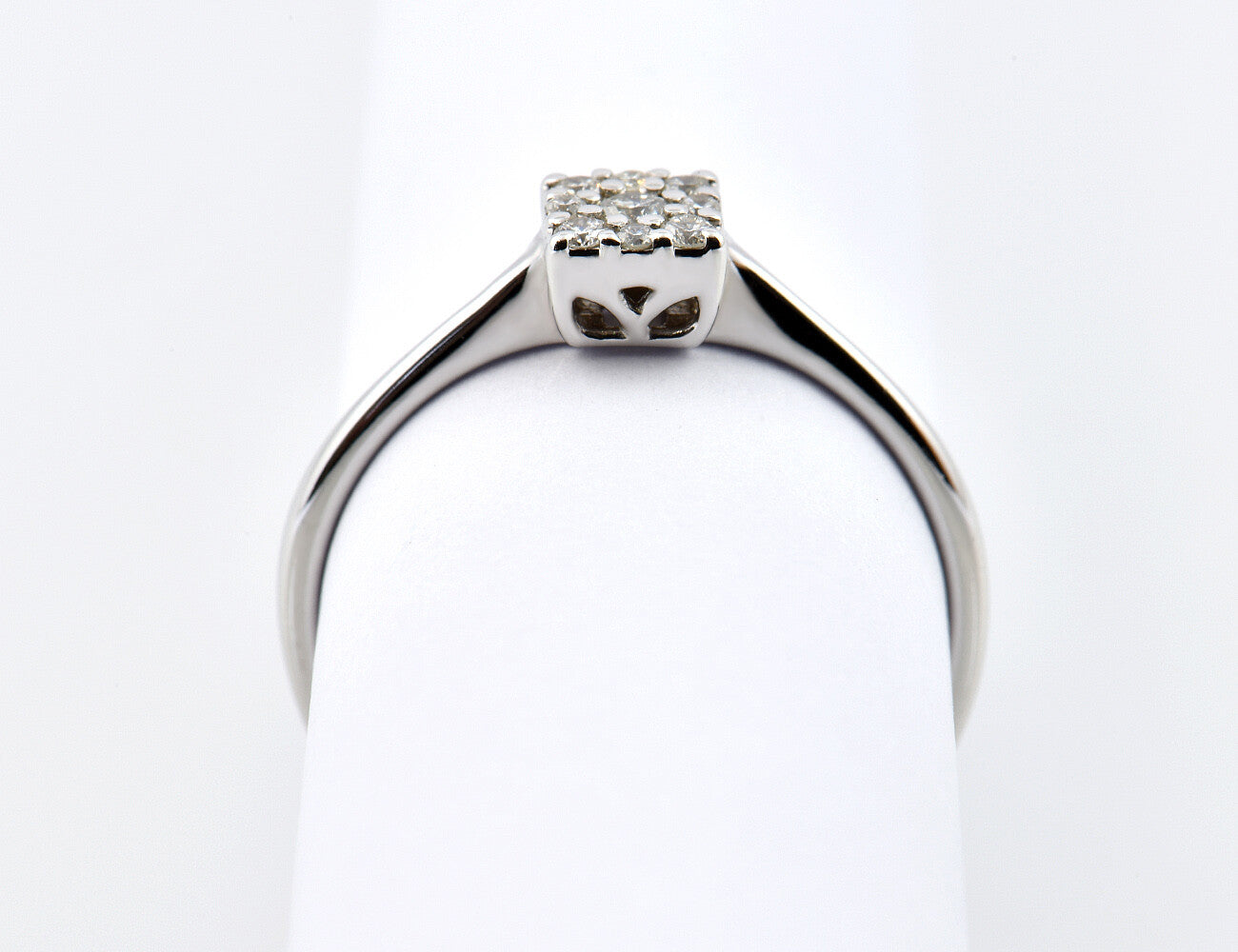 Diamant Ring 585/000 14 K Weißgold 9 Brillanten 0,15 ct