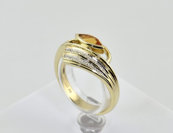 Ring Citrin 585/000 14 K Gelbgold 5 Diamanten zus. 0,05 ct