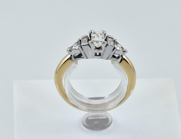 Bague en diamant 585/000, or jaune 14 carats, 5 diamants totalisant 1,25 ct