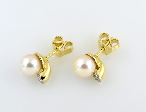Ohrringe Akoya Perle 585/000 14 K Gelbgold Ohrstecker 2 Brillanten zus. 0,06 ct
