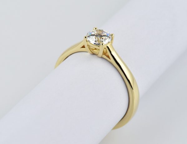 Solitär Swarovski Ring 585/000 14 K Gelbgold 0,70 ct Swarovski
