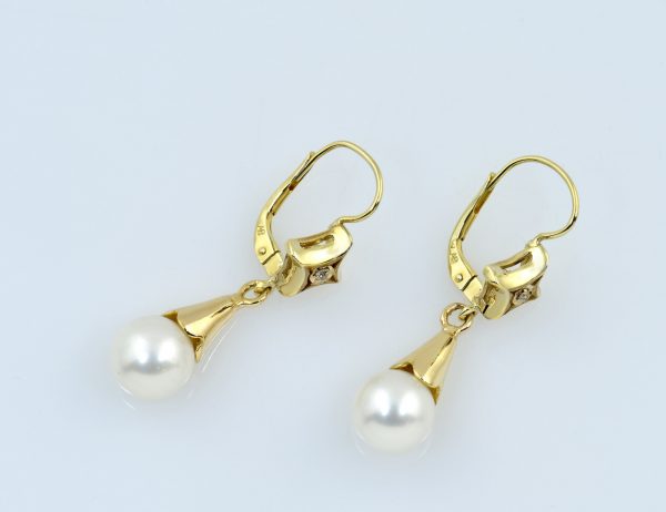 Earrings: Akoya Pearl Drops, 585/000 14K Yellow Gold, 2 Diamonds totaling 0.02 ct