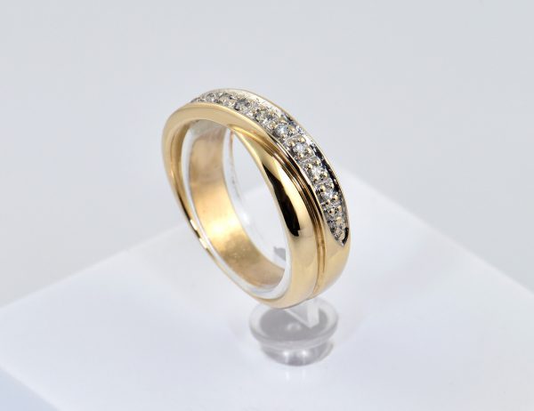 Diamant Ring 585/000 14 K Gelbgold 10 Diamanten zus. 0,10 ct