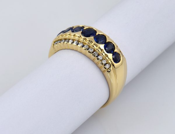 Saphir Diamant Ring 750/000 18 K Gelbgold 26 Brillanten zus. 0,24 ct