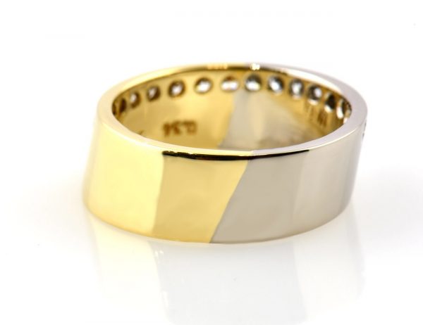 Diamant Ring 750/000 18 K Gelbgold/Weißgold 16 Brillanten zus. 0,34 ct