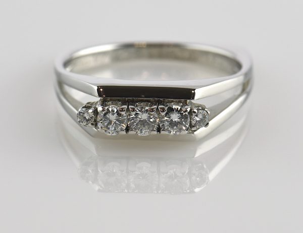 Diamant Ring 750 18 K Weißgold 5 Brillanten zus. 0,45 ct