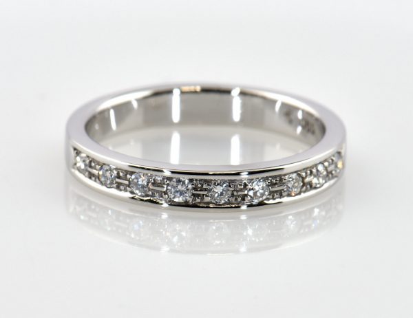 Diamant Ring 590/000 14 K Weißgold 9 Brillanten zus. 0,20 ct