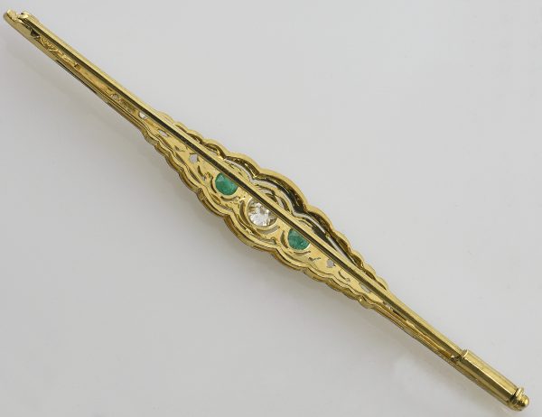 Antike Brosche 585 14 K Gelbgold, Smaragad, 5 Diamanten zus. 0,20 ct