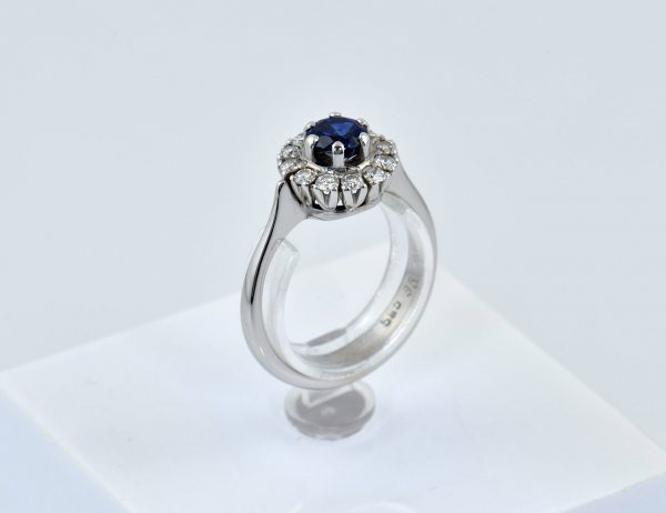 Saphir Diamant Ring 585/000 14 K Weißgold 12 Brillanten zus. 0,35 ct