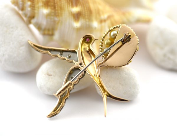 Broche avec rubis et perle, or blanc/jaune 585 14 carats, 6 diamants totalisant 0,08 ct