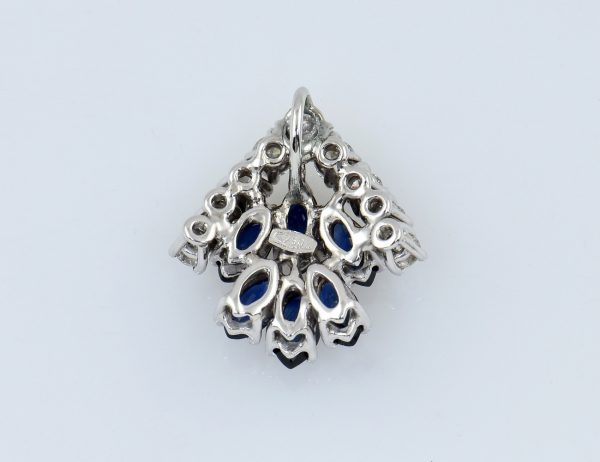 Anhänger Saphir Diamant 750/000 18 K Weißgold, 9 Brillanten zus. 0,43 ct