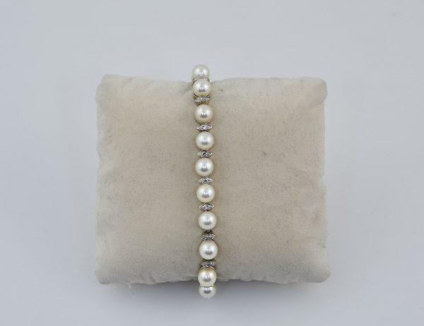Perlen Armband 750/000 18 K Weißgold 19 Diamanten zus. 0,38 ct