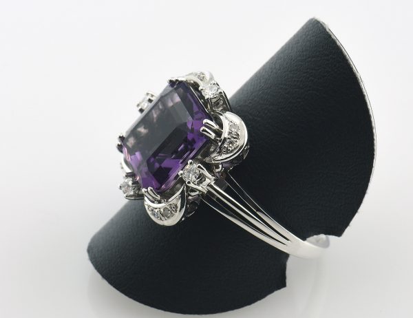 Amethyst Diamantring 585 14 K Weißgold 12 Brillanten zus. 0,20 ct