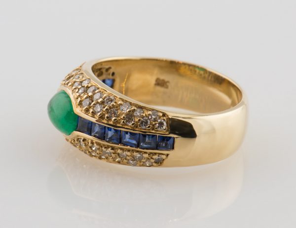 Ring Saphir, Smaragd 585/000 14 K Gelbgold 58 Brillanten zus. 0,58 ct
