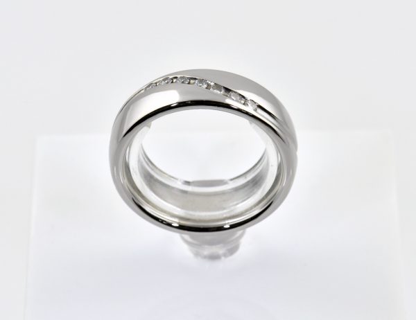 Diamant Ring 650/000 Palladium 7 Brillanten zus. 0,10 ct