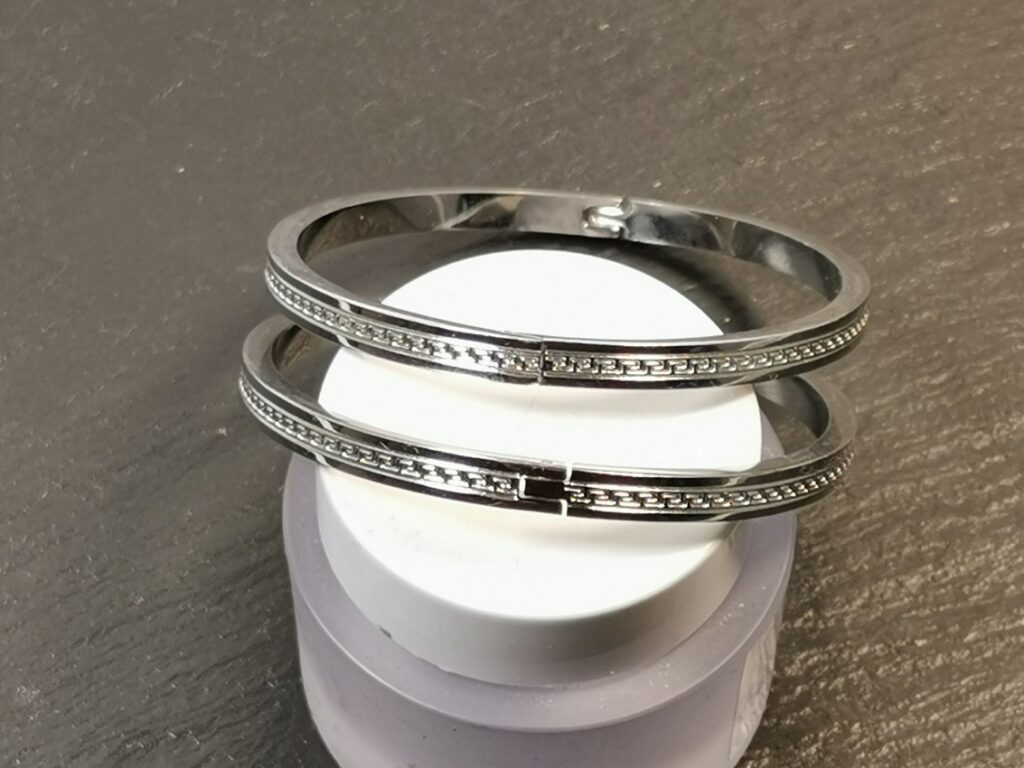 Bracelet en or 750_Contrefaçons_Juwelier von Wetsch